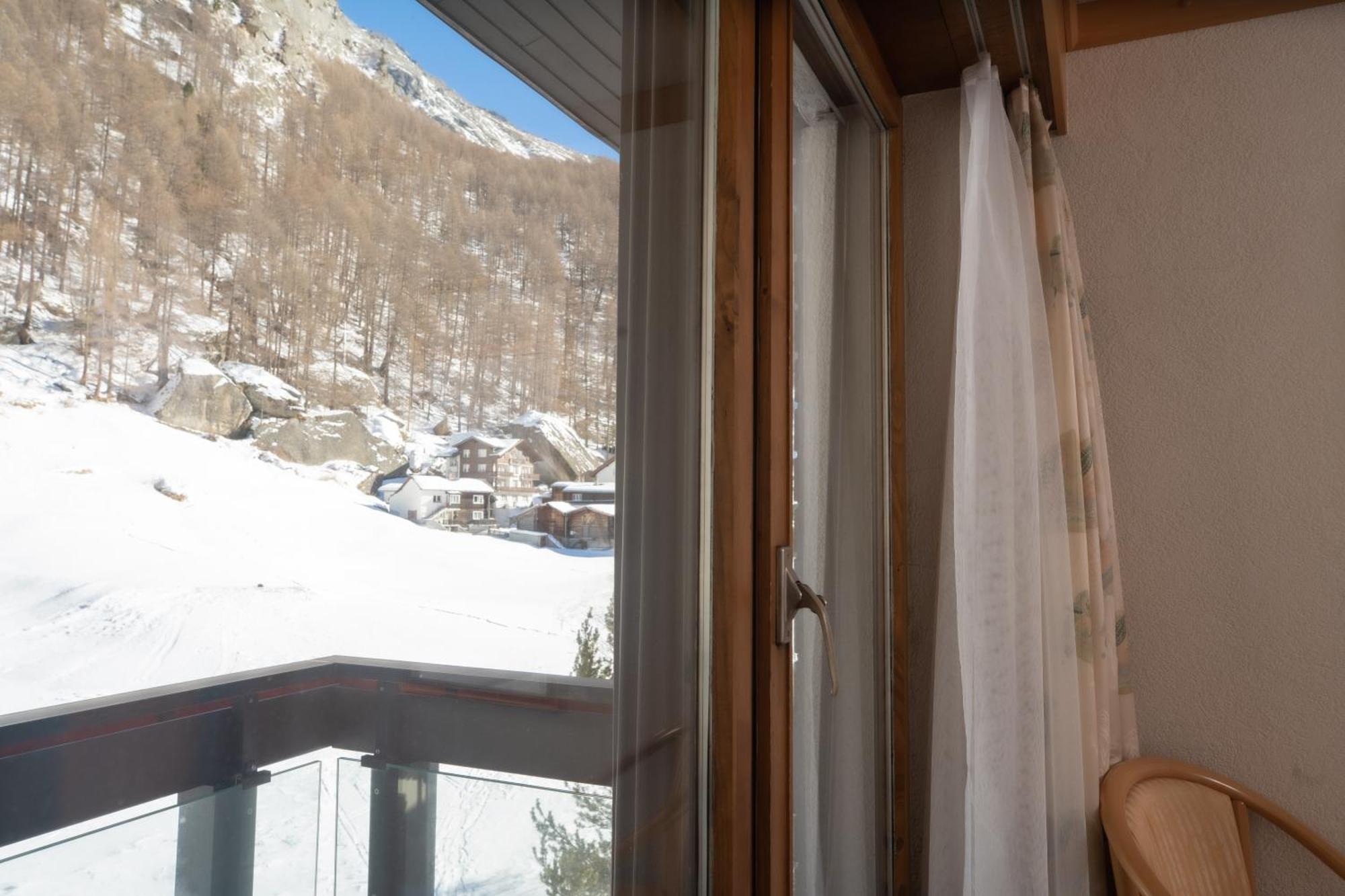 Hotel Alpenhof Saas-Almagell Extérieur photo