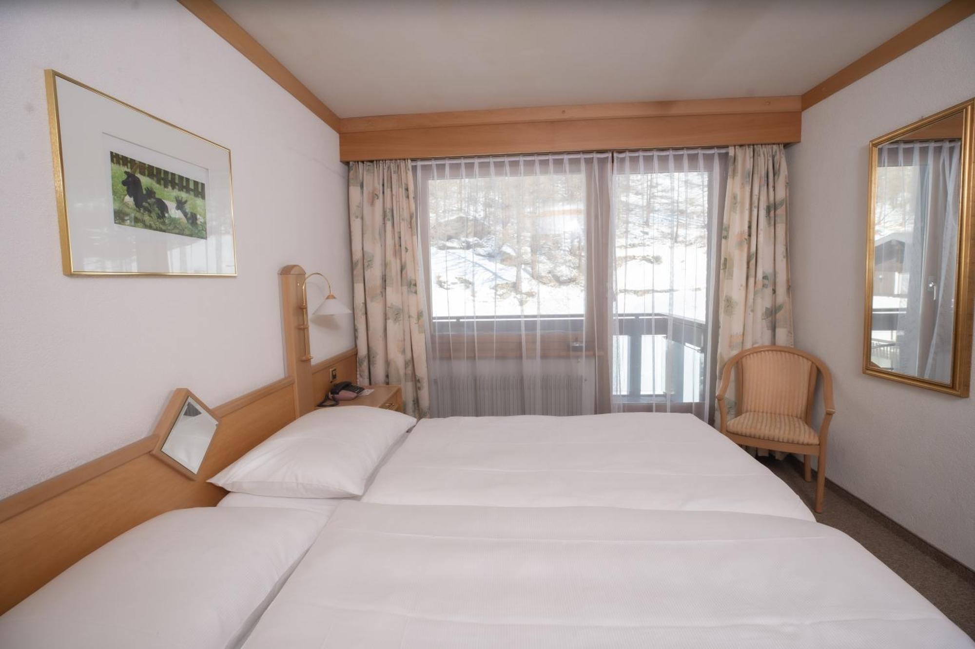 Hotel Alpenhof Saas-Almagell Extérieur photo