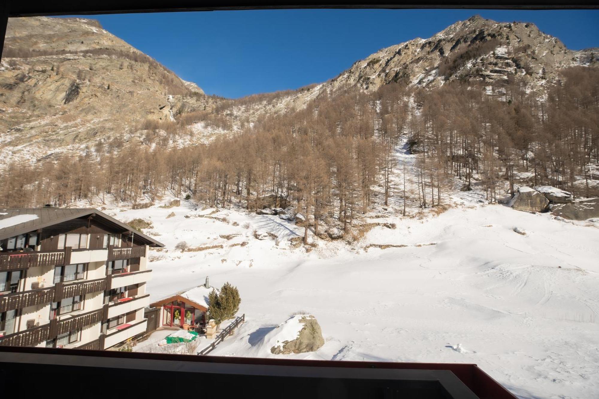 Hotel Alpenhof Saas-Almagell Extérieur photo