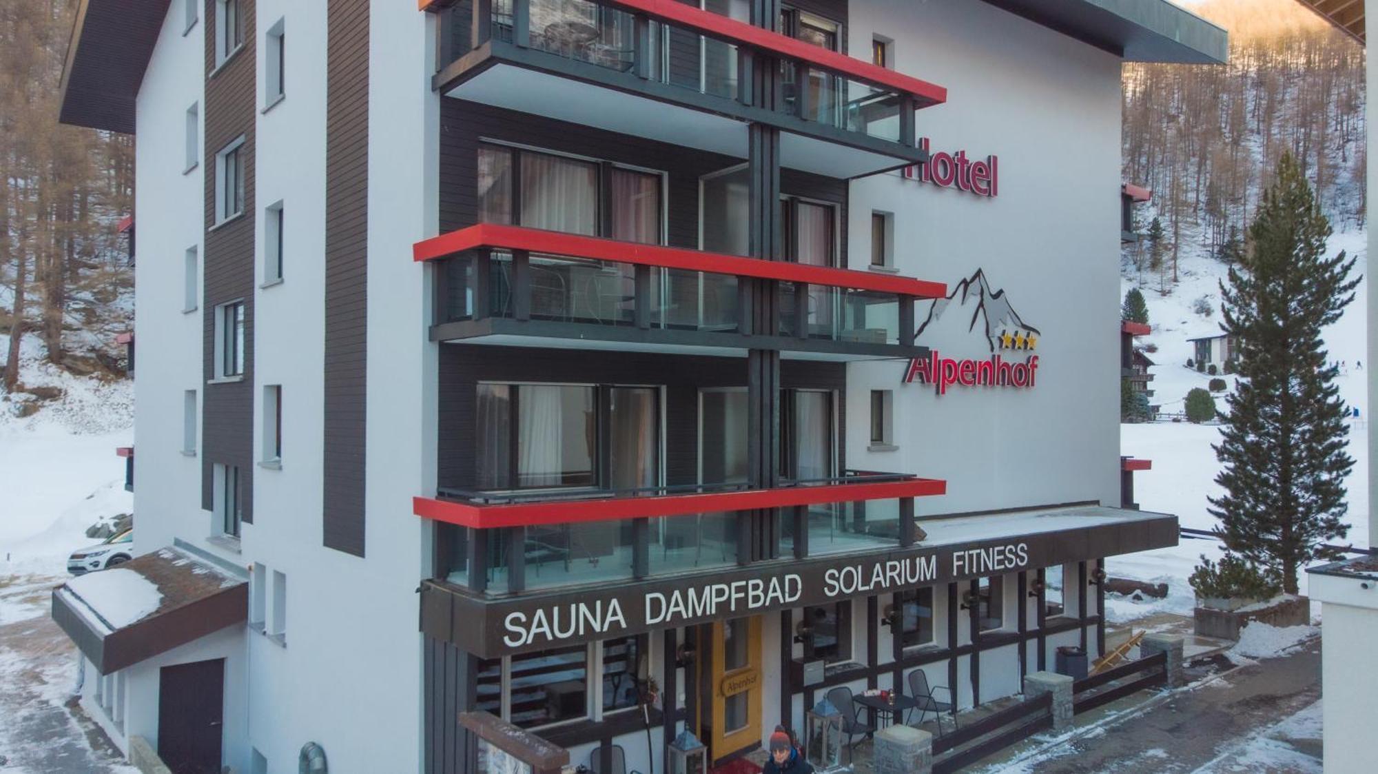 Hotel Alpenhof Saas-Almagell Extérieur photo
