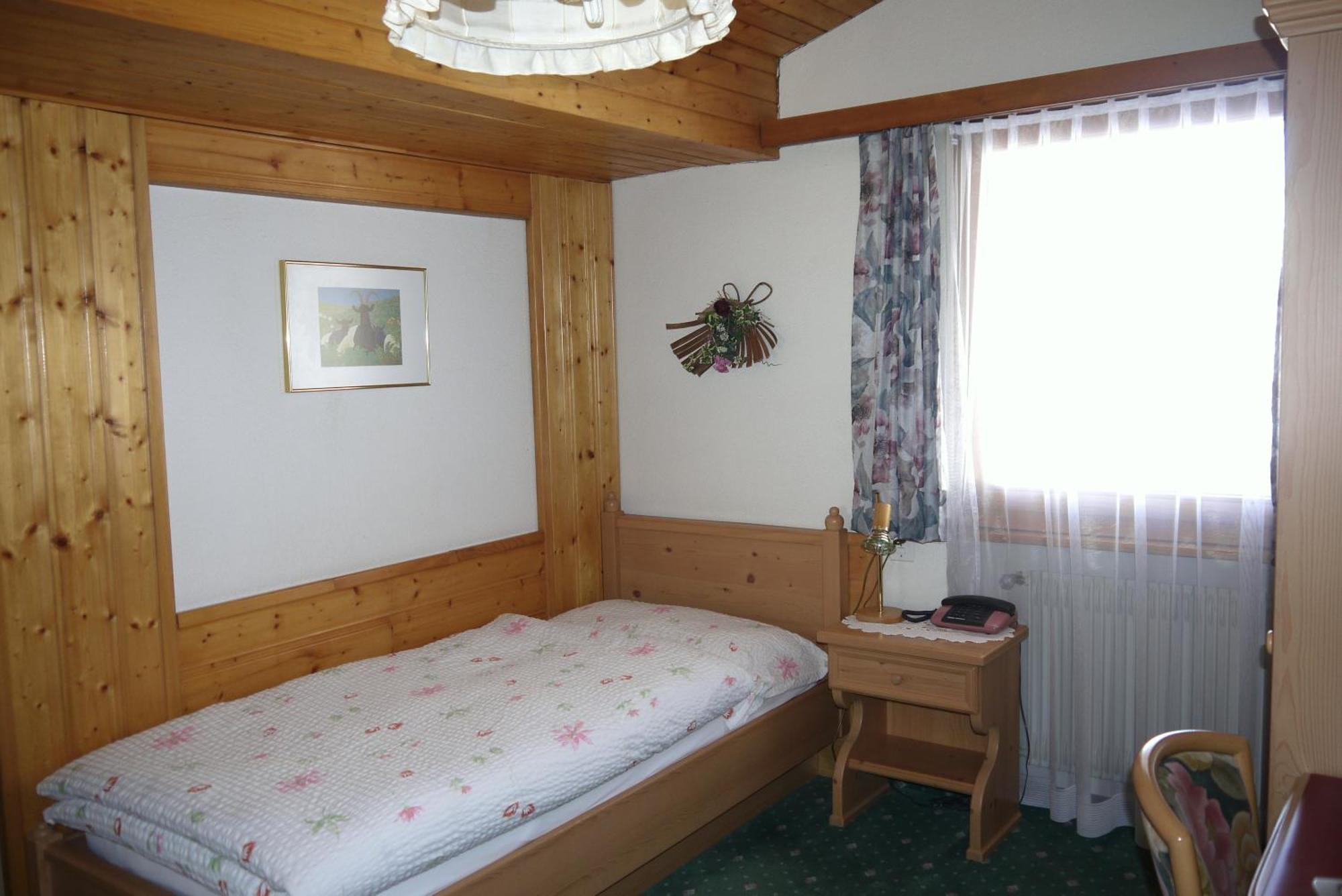 Hotel Alpenhof Saas-Almagell Chambre photo