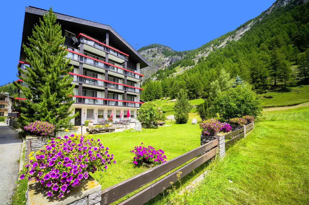 Hotel Alpenhof Saas-Almagell Extérieur photo